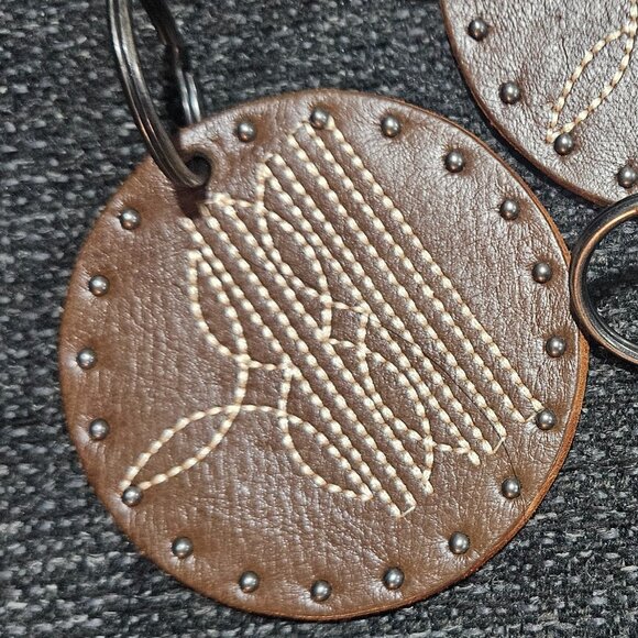 Ladies Leather Wallet & 3 Stitched Keychains - Picture 3 of 9